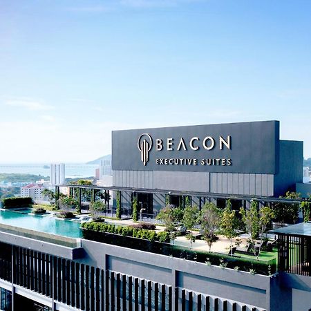 Beacon 2Br Infinity Pool - By Bnb4U ジョージタウン エクステリア 写真